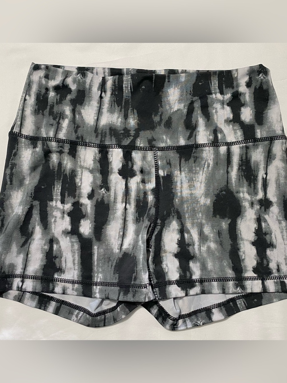 Urban Planet Black and Gray Brushstroke Active Shorts